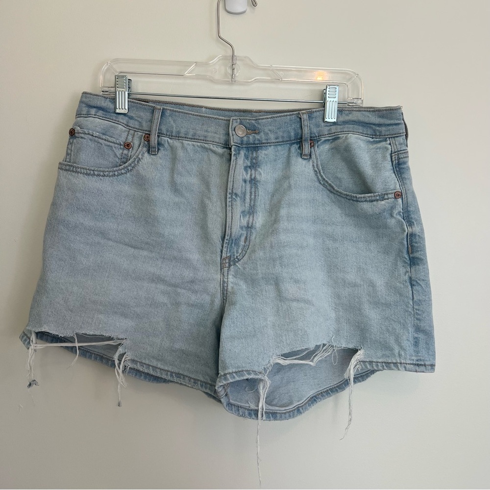 American Eagle Women's Light Wash High Rise‎ Jean Shorts Sz 12